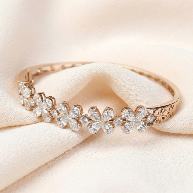 Veridian Meadow – Gold Bangle with Lab-Grown Diamond Floral Clusters