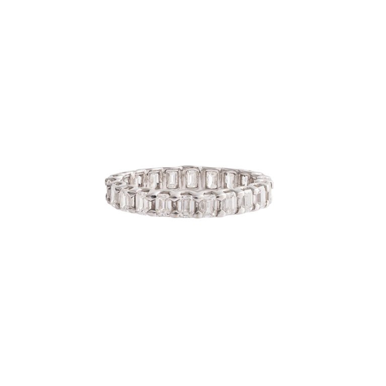 Infinite Hallway – Eternity Band with Emerald-Cut Lab-Grown Diamonds