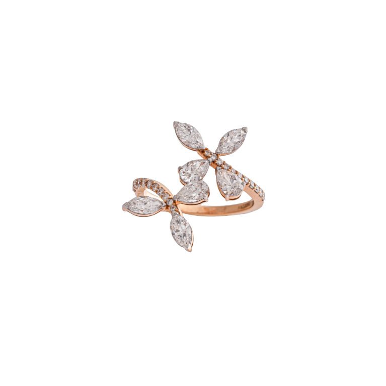 Wildflower Symphony – Ring with Pear and Marquise Lab-Grown Diamonds