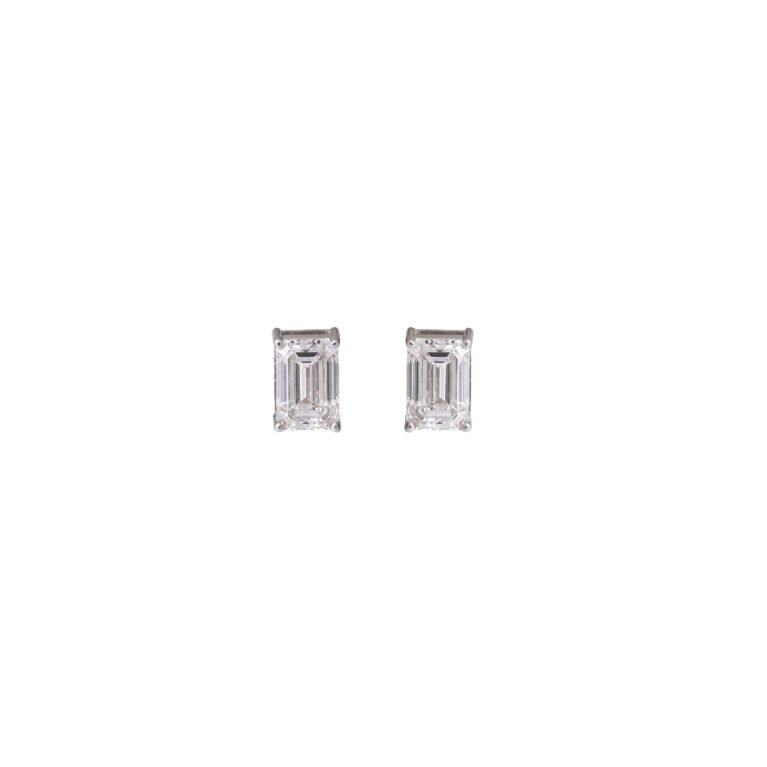 Prism Architecture – Gold Solitaire Studs with Emerald-Cut Lab-Grown Diamonds